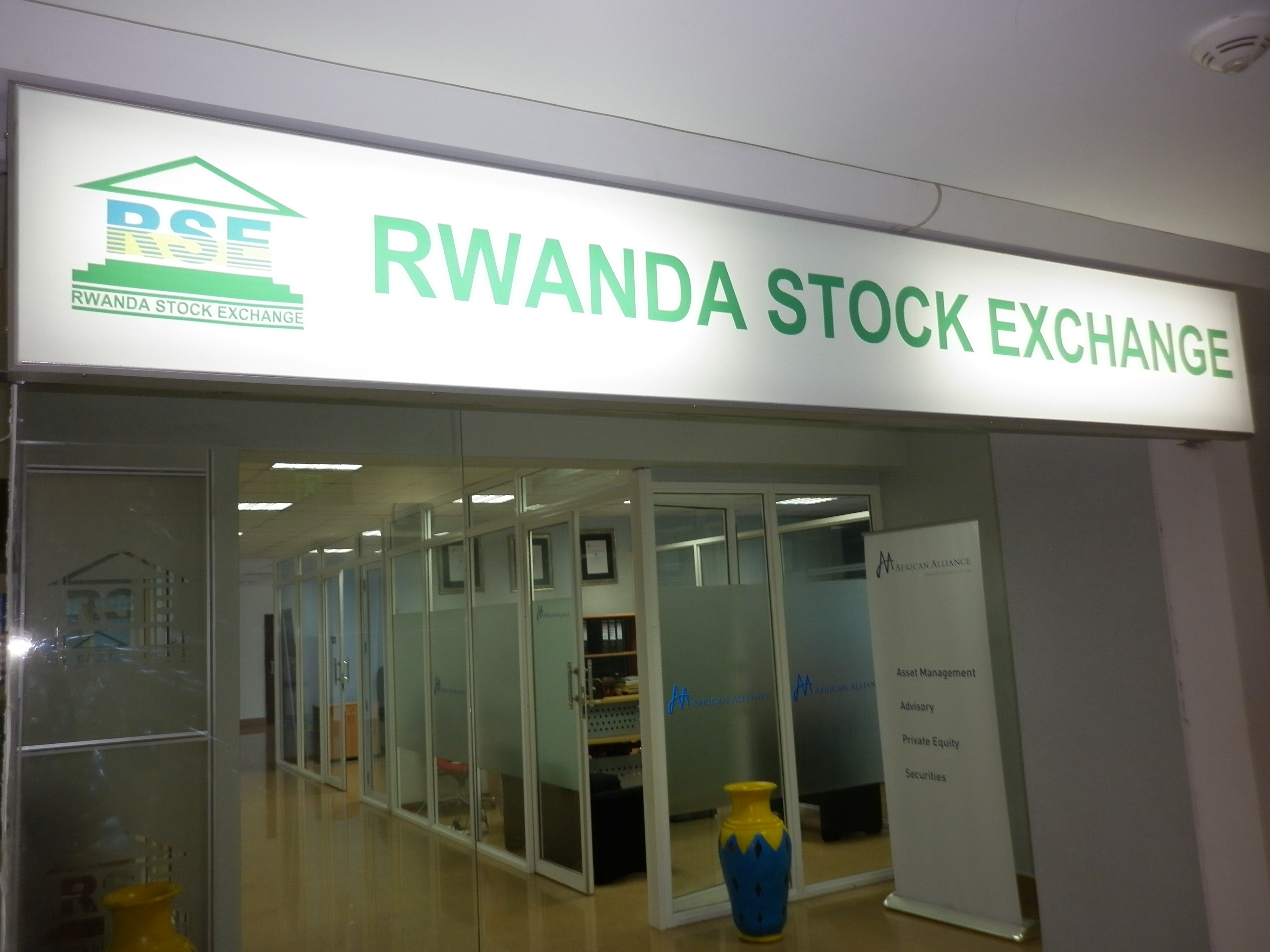 Doing business report 2013 rwandan